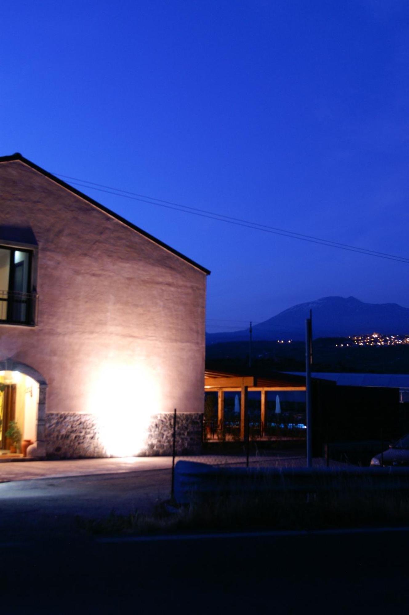 Agriturismo Biologico Corte Aragonese Santa Maria di Licodia Kültér fotó